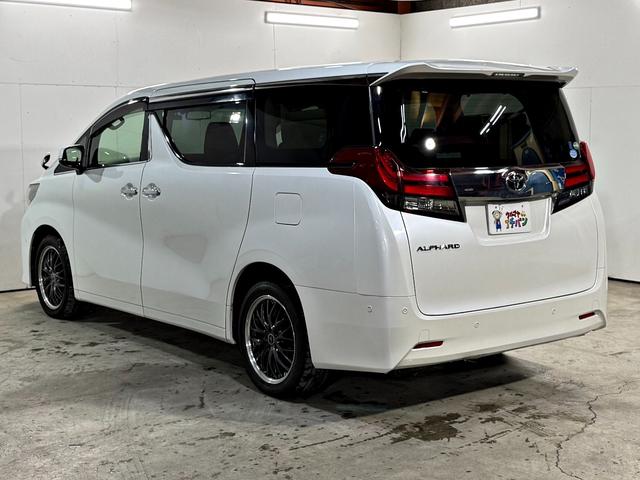 アルファード ２．５Ｇ　バックモニター　エアバッグ　横滑り防止機能　ＡＢＳ　オートクルーズコントロール　電動シート　地デジ　アイドリングストップ　パワーバックドア　ＬＥＤライト　ＥＴＣ　スマートキー　３列シート　ＤＶＤ（14枚目）