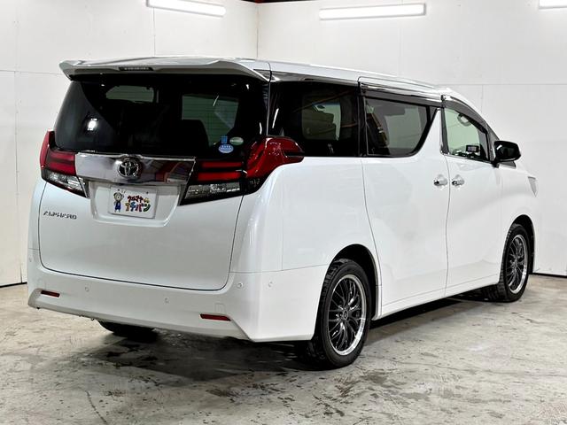 アルファード ２．５Ｇ　バックモニター　エアバッグ　横滑り防止機能　ＡＢＳ　オートクルーズコントロール　電動シート　地デジ　アイドリングストップ　パワーバックドア　ＬＥＤライト　ＥＴＣ　スマートキー　３列シート　ＤＶＤ（15枚目）