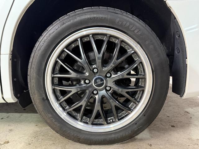 アルファード ２．５Ｇ　バックモニター　エアバッグ　横滑り防止機能　ＡＢＳ　オートクルーズコントロール　電動シート　地デジ　アイドリングストップ　パワーバックドア　ＬＥＤライト　ＥＴＣ　スマートキー　３列シート　ＤＶＤ（55枚目）