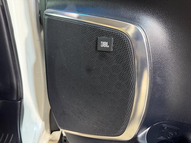 アルファード ２．５Ｇ　バックモニター　エアバッグ　横滑り防止機能　ＡＢＳ　オートクルーズコントロール　電動シート　地デジ　アイドリングストップ　パワーバックドア　ＬＥＤライト　ＥＴＣ　スマートキー　３列シート　ＤＶＤ（59枚目）