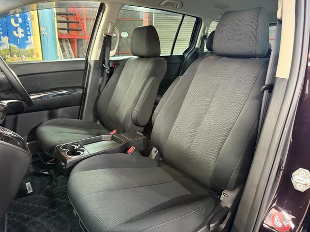 MPV 23S 両面パワースライドドア キーフリー 地デジ 助手席エアバッグ イモビライザー ナビTV Bモニター アルミ 3列 スマートカードキー パワステ オートエアコン 4WD 禁煙 パワーウィンドウ ABS(21枚目)