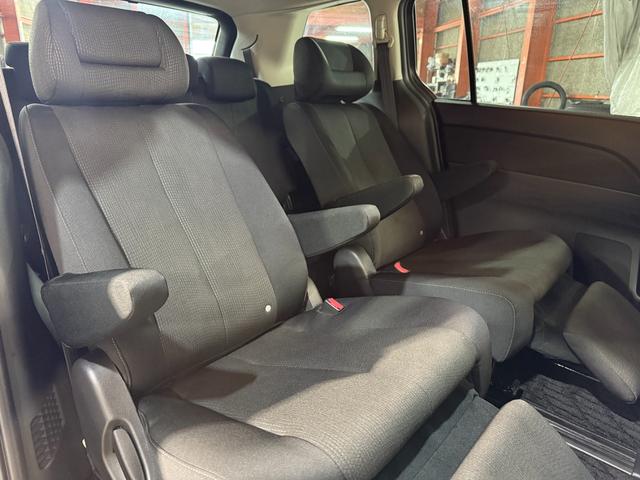 MPV 23S 両面パワースライドドア キーフリー 地デジ 助手席エアバッグ イモビライザー ナビTV Bモニター アルミ 3列 スマートカードキー パワステ オートエアコン 4WD 禁煙 パワーウィンドウ ABS(25枚目)