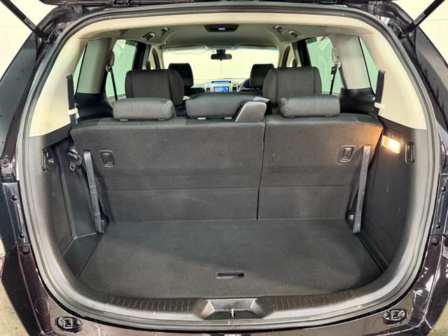 MPV 23S 両面パワースライドドア キーフリー 地デジ 助手席エアバッグ イモビライザー ナビTV Bモニター アルミ 3列 スマートカードキー パワステ オートエアコン 4WD 禁煙 パワーウィンドウ ABS(29枚目)