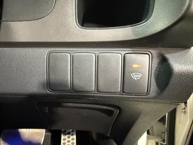 ストリーム RSZ キーレス 4WD アルミホイール(29枚目)