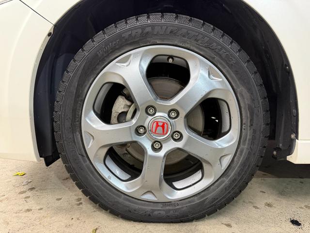 ストリーム RSZ キーレス 4WD アルミホイール(39枚目)