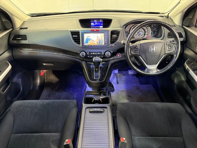 ＣＲ－Ｖ ２４Ｇ　アルミ　盗難防止　オートエアコン　リヤカメラ　ＥＴＣ車載器　禁煙　サイドエアバッグ　ドライブレコーダー　ワンセグ　パワーウインドウ　エアバッグ　ＥＳＣ　キーレス　ＤＶＤ再生可　ＡＢＳ　ナビＴＶ　４ＷＤ（17枚目）