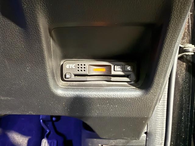 ＣＲ－Ｖ ２４Ｇ　アルミ　盗難防止　オートエアコン　リヤカメラ　ＥＴＣ車載器　禁煙　サイドエアバッグ　ドライブレコーダー　ワンセグ　パワーウインドウ　エアバッグ　ＥＳＣ　キーレス　ＤＶＤ再生可　ＡＢＳ　ナビＴＶ　４ＷＤ（28枚目）