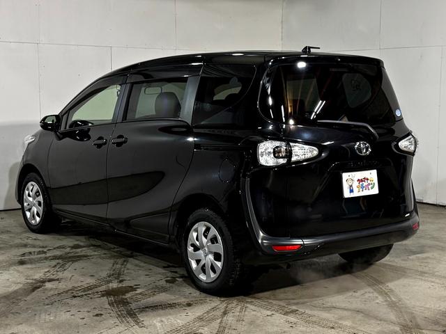 シエンタ Ｇ　ＶＳＣ　リアカメラ　デュアルパワースライドドア　４ＷＤ車　キーフリーシステム　ＡＡＣ　パワーウインドウ　ナビ＆ＴＶ　ＥＴＣ車載器　三列シート　ドライブレコーダー　盗難防止装置　メモリナビ　ＡＢＳ（13枚目）