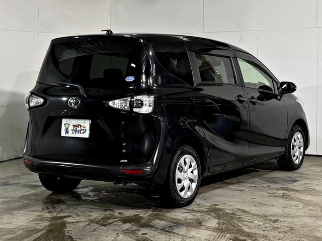シエンタ Ｇ　ＶＳＣ　リアカメラ　デュアルパワースライドドア　４ＷＤ車　キーフリーシステム　ＡＡＣ　パワーウインドウ　ナビ＆ＴＶ　ＥＴＣ車載器　三列シート　ドライブレコーダー　盗難防止装置　メモリナビ　ＡＢＳ（14枚目）