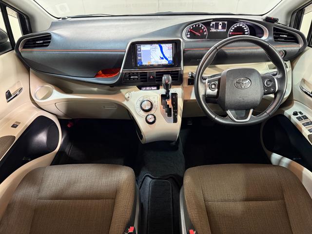 シエンタ Ｇ　ＶＳＣ　リアカメラ　デュアルパワースライドドア　４ＷＤ車　キーフリーシステム　ＡＡＣ　パワーウインドウ　ナビ＆ＴＶ　ＥＴＣ車載器　三列シート　ドライブレコーダー　盗難防止装置　メモリナビ　ＡＢＳ（16枚目）