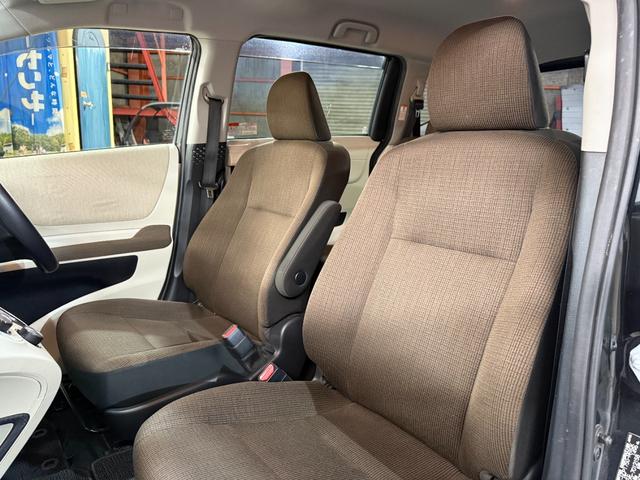 シエンタ Ｇ　ＶＳＣ　リアカメラ　デュアルパワースライドドア　４ＷＤ車　キーフリーシステム　ＡＡＣ　パワーウインドウ　ナビ＆ＴＶ　ＥＴＣ車載器　三列シート　ドライブレコーダー　盗難防止装置　メモリナビ　ＡＢＳ（20枚目）