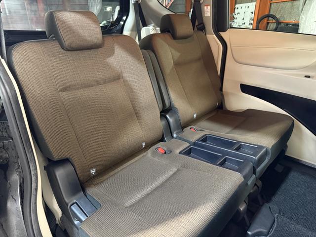 シエンタ Ｇ　ＶＳＣ　リアカメラ　デュアルパワースライドドア　４ＷＤ車　キーフリーシステム　ＡＡＣ　パワーウインドウ　ナビ＆ＴＶ　ＥＴＣ車載器　三列シート　ドライブレコーダー　盗難防止装置　メモリナビ　ＡＢＳ（24枚目）