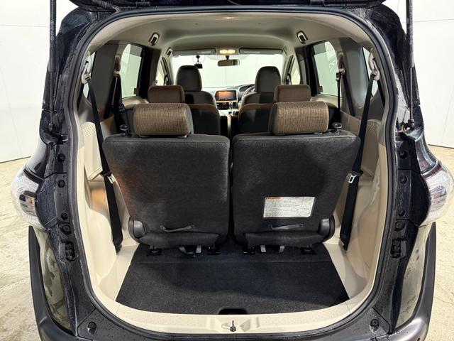 シエンタ Ｇ　ＶＳＣ　リアカメラ　デュアルパワースライドドア　４ＷＤ車　キーフリーシステム　ＡＡＣ　パワーウインドウ　ナビ＆ＴＶ　ＥＴＣ車載器　三列シート　ドライブレコーダー　盗難防止装置　メモリナビ　ＡＢＳ（28枚目）