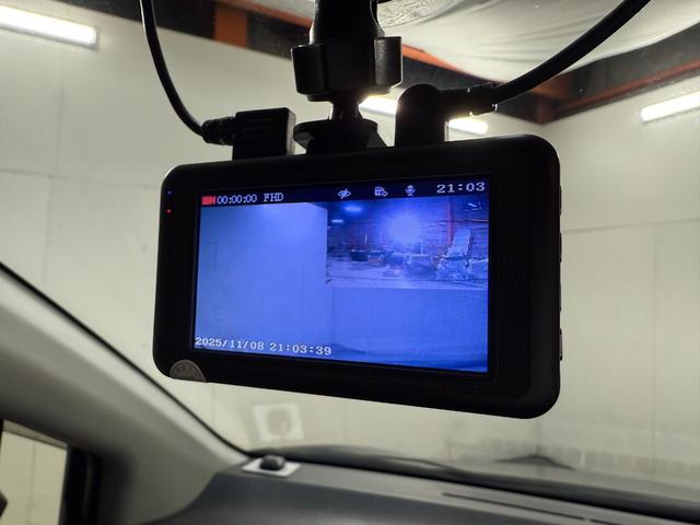 シエンタ Ｇ　ＶＳＣ　リアカメラ　デュアルパワースライドドア　４ＷＤ車　キーフリーシステム　ＡＡＣ　パワーウインドウ　ナビ＆ＴＶ　ＥＴＣ車載器　三列シート　ドライブレコーダー　盗難防止装置　メモリナビ　ＡＢＳ（30枚目）