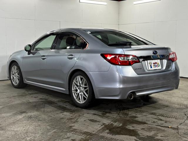 レガシィＢ４ リミテッド　インテリキー　キーレスアクセス　ＡＷ　本革　禁煙　メモリーナビ　運転席パワーシート　クルコン　前席シートヒーター　アイドリングストップ　ドライブレコーダー　４ＷＤ　エアバッグ　ナビＴＶ　ＡＢＳ　Ｂカメ（13枚目）