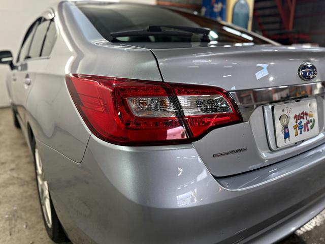 レガシィＢ４ リミテッド　インテリキー　キーレスアクセス　ＡＷ　本革　禁煙　メモリーナビ　運転席パワーシート　クルコン　前席シートヒーター　アイドリングストップ　ドライブレコーダー　４ＷＤ　エアバッグ　ナビＴＶ　ＡＢＳ　Ｂカメ（32枚目）