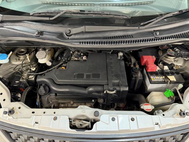 ワゴンＲ ＦＸ　シートヒータ付き　４ＷＤ車　アルミホイル　キーレスエントリーシステム　ＤＶＤ再生可能　運転席助手席エアバック　メモリナビ　エアバック　パワステ　ベンチシート車　オ－トエアコン　ナビ・ＴＶ（7枚目）