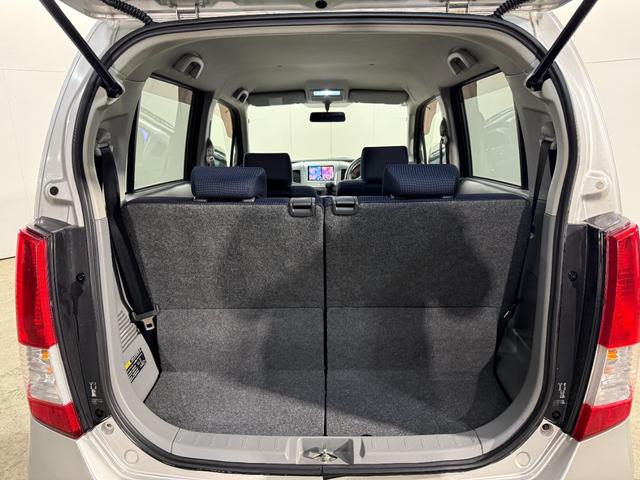 ワゴンＲ ＦＸ　シートヒータ付き　４ＷＤ車　アルミホイル　キーレスエントリーシステム　ＤＶＤ再生可能　運転席助手席エアバック　メモリナビ　エアバック　パワステ　ベンチシート車　オ－トエアコン　ナビ・ＴＶ（23枚目）