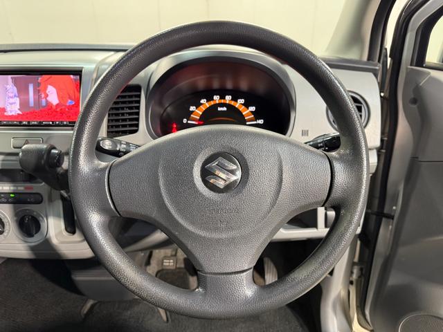 ワゴンＲ ＦＸ　シートヒータ付き　４ＷＤ車　アルミホイル　キーレスエントリーシステム　ＤＶＤ再生可能　運転席助手席エアバック　メモリナビ　エアバック　パワステ　ベンチシート車　オ－トエアコン　ナビ・ＴＶ（29枚目）