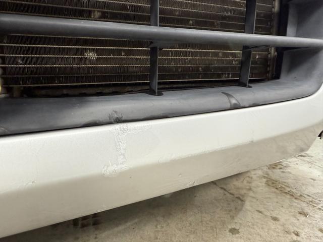 ワゴンＲ ＦＸ　シートヒータ付き　４ＷＤ車　アルミホイル　キーレスエントリーシステム　ＤＶＤ再生可能　運転席助手席エアバック　メモリナビ　エアバック　パワステ　ベンチシート車　オ－トエアコン　ナビ・ＴＶ（37枚目）