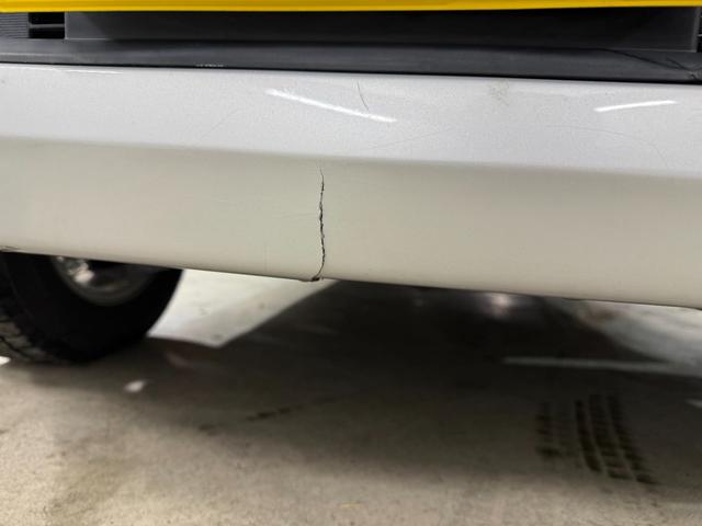 ワゴンＲ ＦＸ　シートヒータ付き　４ＷＤ車　アルミホイル　キーレスエントリーシステム　ＤＶＤ再生可能　運転席助手席エアバック　メモリナビ　エアバック　パワステ　ベンチシート車　オ－トエアコン　ナビ・ＴＶ（38枚目）