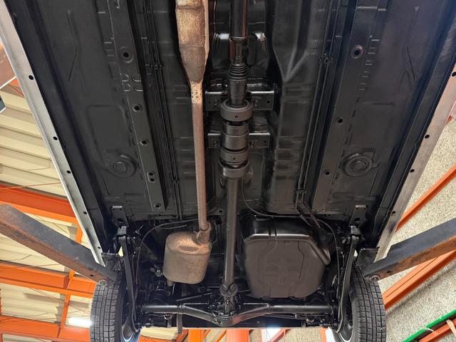 ワゴンＲ ＦＸ　シートヒータ付き　４ＷＤ車　アルミホイル　キーレスエントリーシステム　ＤＶＤ再生可能　運転席助手席エアバック　メモリナビ　エアバック　パワステ　ベンチシート車　オ－トエアコン　ナビ・ＴＶ（43枚目）