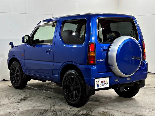 ジムニー クロスアドベンチャーＸＣ　Ｓヒーター　ダブルエアバック　地デジＴＶ　ＡＷ　ＤＶＤ視聴　メモリーナビ　キーレス付　切替式４ＷＤ　マニュアルエアコン　パワーウィンドウ　エアバック　ＡＵＸ　ドライブレコーダー　パワーステアリング（15枚目）