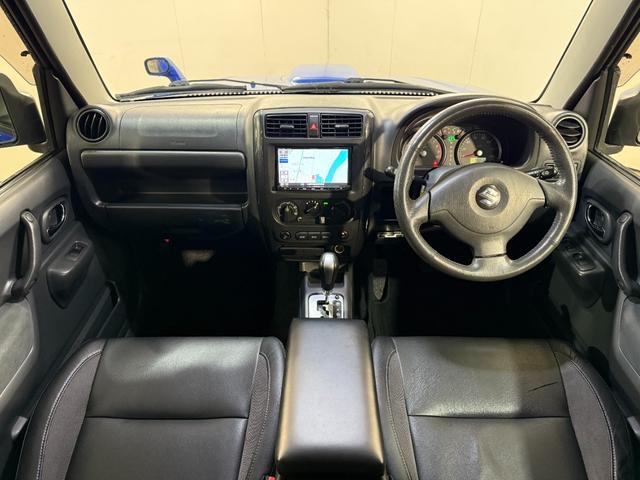 ジムニー クロスアドベンチャーＸＣ　Ｓヒーター　ダブルエアバック　地デジＴＶ　ＡＷ　ＤＶＤ視聴　メモリーナビ　キーレス付　切替式４ＷＤ　マニュアルエアコン　パワーウィンドウ　エアバック　ＡＵＸ　ドライブレコーダー　パワーステアリング（18枚目）