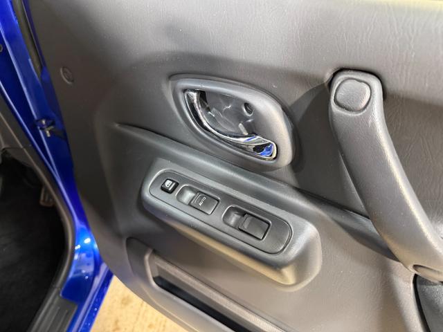 ジムニー クロスアドベンチャーＸＣ　Ｓヒーター　ダブルエアバック　地デジＴＶ　ＡＷ　ＤＶＤ視聴　メモリーナビ　キーレス付　切替式４ＷＤ　マニュアルエアコン　パワーウィンドウ　エアバック　ＡＵＸ　ドライブレコーダー　パワーステアリング（36枚目）