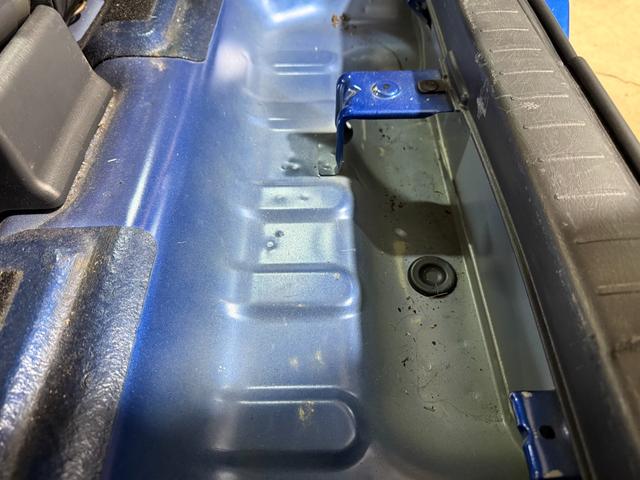 ジムニー クロスアドベンチャーＸＣ　Ｓヒーター　ダブルエアバック　地デジＴＶ　ＡＷ　ＤＶＤ視聴　メモリーナビ　キーレス付　切替式４ＷＤ　マニュアルエアコン　パワーウィンドウ　エアバック　ＡＵＸ　ドライブレコーダー　パワーステアリング（39枚目）