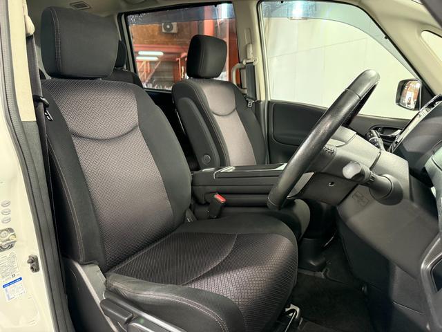 セレナ ハイウェイスター　キーレスＥ　Ｗエアバック　両面パワースライドドア　アイドリングＳ　禁煙　Ｂカメラ　メモリーナビ　ＡＡＣ　ナビＴＶ　ＤＶＤ再生　ＡＢＳ　盗難防止装置　パートタイム４ＷＤ　エアバッグ　ＰＳ　ＰＷ　ＶＤＣ（18枚目）