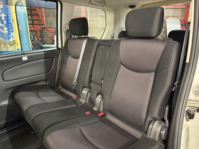 セレナ ハイウェイスター　キーレスＥ　Ｗエアバック　両面パワースライドドア　アイドリングＳ　禁煙　Ｂカメラ　メモリーナビ　ＡＡＣ　ナビＴＶ　ＤＶＤ再生　ＡＢＳ　盗難防止装置　パートタイム４ＷＤ　エアバッグ　ＰＳ　ＰＷ　ＶＤＣ（21枚目）