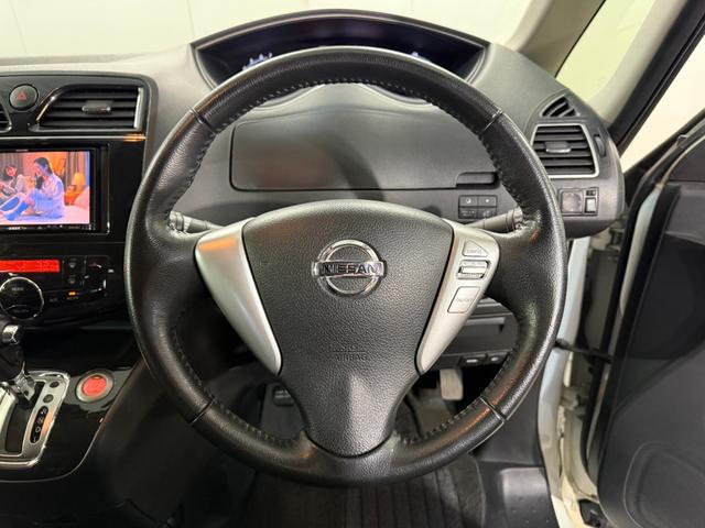 セレナ ハイウェイスター　キーレスＥ　Ｗエアバック　両面パワースライドドア　アイドリングＳ　禁煙　Ｂカメラ　メモリーナビ　ＡＡＣ　ナビＴＶ　ＤＶＤ再生　ＡＢＳ　盗難防止装置　パートタイム４ＷＤ　エアバッグ　ＰＳ　ＰＷ　ＶＤＣ（34枚目）