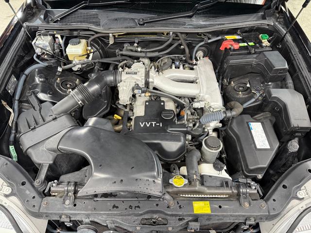 クラウン ロイヤルエクストラＦｏｕｒ　Ｑパッケージ　４ＷＤ　エアバック　パワステ　パワーウインド　ＡＢＳ　エアコン　キーレスキー　パワーシート　禁煙車（6枚目）