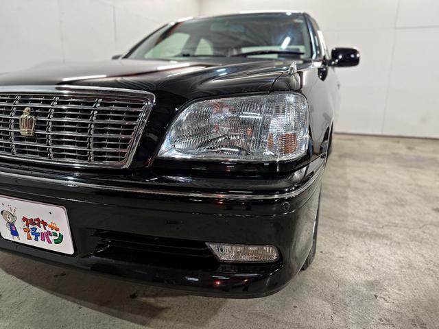 クラウン ロイヤルエクストラＦｏｕｒ　Ｑパッケージ　４ＷＤ　エアバック　パワステ　パワーウインド　ＡＢＳ　エアコン　キーレスキー　パワーシート　禁煙車（25枚目）