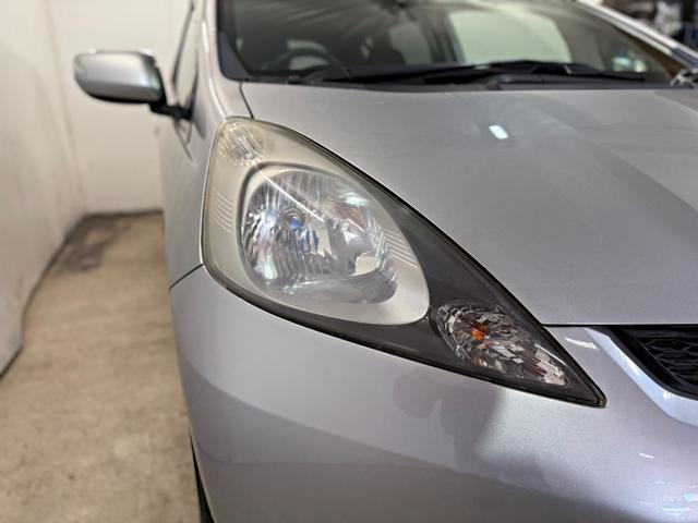 フィット G ETC車載器 パワーウィンド AW パワステ 4WD ABS付 エアコン 運転席エアバッグ Wエアバック キーレスエントリ(21枚目)