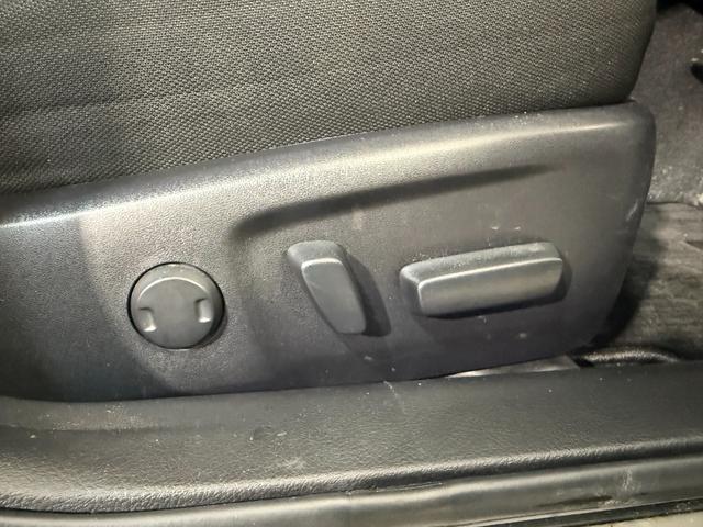 マークX 250G Four 寒冷地 ナビ・TV レーンキープアシスト 禁煙車 フルセグ地デジ ETC車載器 LEDヘッドランプ メモリーナビ シートヒーター 4WD バックカメラ 電動シート キーフリー 盗難防止装置 アルミ(19枚目)