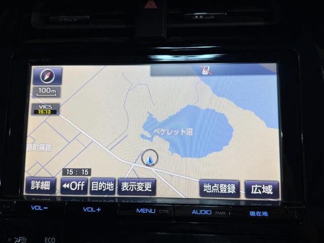 プリウス Ｓツーリングセレクション　インテリキー　地デジ　リアカメラ　ＬＥＤヘッドライト　セキュリティー　寒冷地仕様車　シートヒーター　オートエアコン　デュアルエアバッグ　ＥＳＣ　フルタイム４ＷＤ　メモリーナビゲーション　ＥＴＣ車載器（6枚目）