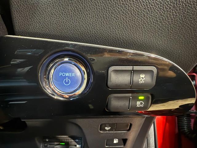 プリウス Ｓツーリングセレクション　インテリキー　地デジ　リアカメラ　ＬＥＤヘッドライト　セキュリティー　寒冷地仕様車　シートヒーター　オートエアコン　デュアルエアバッグ　ＥＳＣ　フルタイム４ＷＤ　メモリーナビゲーション　ＥＴＣ車載器（33枚目）