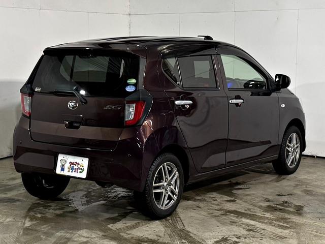 ミライース Ｘ　ＳＡＩＩＩ　レーンキープ　ＥＴＣ車載器　衝突軽減装置　ＬＥＤ　横滑り防止装置　Ｗエアバック　運転席エアバッグ　アイスト　リモコンキー　ＡＢＳ　４ＷＤ　パワーウインドウ　パワーステアリング　寒冷地仕様　エアコン（10枚目）