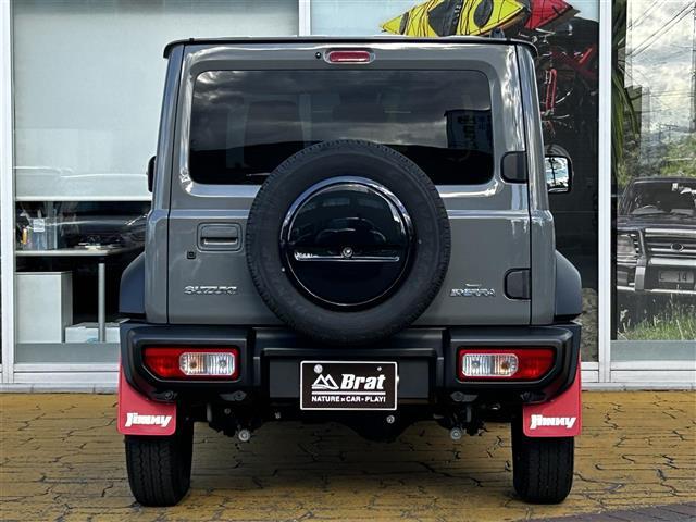 ジムニーシエラ ＪＣ　カロッツエリア９インチナビ　フルセグＴＶ　純正マッドガード　シートヒーター　アイドリングストップ　リアソナー　ＬＥＤヘッドライト　プッシュスタート　スマートキー（7枚目）