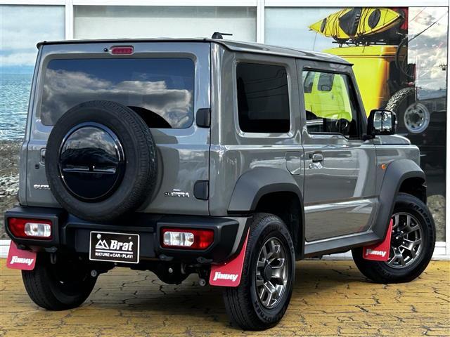 ジムニーシエラ ＪＣ　カロッツエリア９インチナビ　フルセグＴＶ　純正マッドガード　シートヒーター　アイドリングストップ　リアソナー　ＬＥＤヘッドライト　プッシュスタート　スマートキー（8枚目）