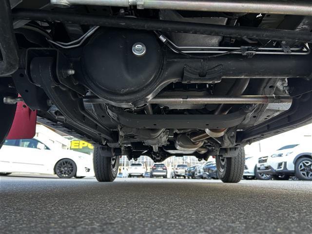 ジムニーシエラ ＪＣ　カロッツエリア９インチナビ　フルセグＴＶ　純正マッドガード　シートヒーター　アイドリングストップ　リアソナー　ＬＥＤヘッドライト　プッシュスタート　スマートキー（38枚目）