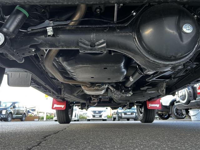 ジムニーシエラ ＪＣ　カロッツエリア９インチナビ　フルセグＴＶ　純正マッドガード　シートヒーター　アイドリングストップ　リアソナー　ＬＥＤヘッドライト　プッシュスタート　スマートキー（39枚目）