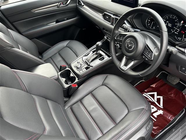 ＣＸ－５ ＸＤ　スポーツアピアランス　ワンオーナー　純正１０．２５インチナビ　フルセグＴＶ　全方位カメラ　ＢＯＳＥサウンド　レザーシート　前席パワーシート　前席シートヒーター　ステアリングヒーター　ドライブレコーダー　コーナーセンサー（18枚目）