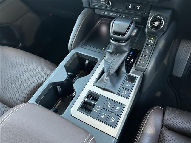 ランドクルーザー250 ZXファーストエディション JBLサウンドシステム 全方位カメラ フルセグTV モデリスタパッケージ 丸目LEDヘッドライト サンルーフ コーナーセンサー レザーシート1列目2列目シートヒーター&クーラー 前席パワーシート(13枚目)