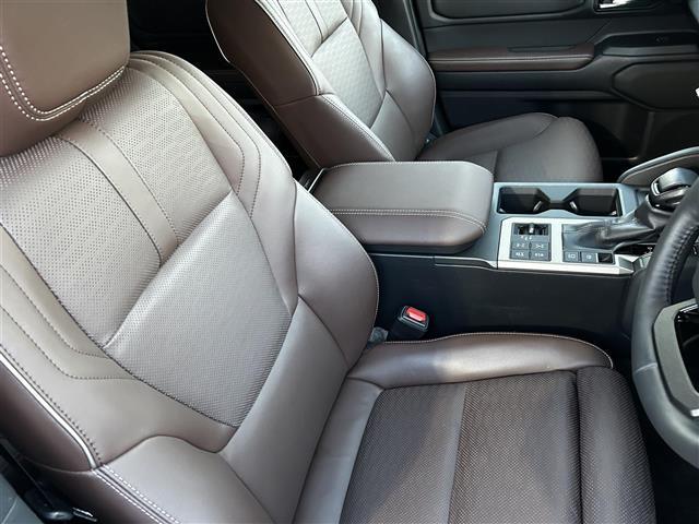 ランドクルーザー250 ZXファーストエディション JBLサウンドシステム 全方位カメラ フルセグTV モデリスタパッケージ 丸目LEDヘッドライト サンルーフ コーナーセンサー レザーシート1列目2列目シートヒーター&クーラー 前席パワーシート(18枚目)