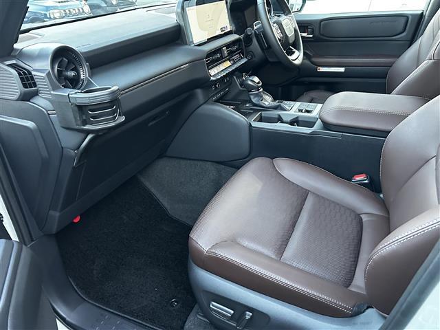 ランドクルーザー250 ZXファーストエディション JBLサウンドシステム 全方位カメラ フルセグTV モデリスタパッケージ 丸目LEDヘッドライト サンルーフ コーナーセンサー レザーシート1列目2列目シートヒーター&クーラー 前席パワーシート(19枚目)