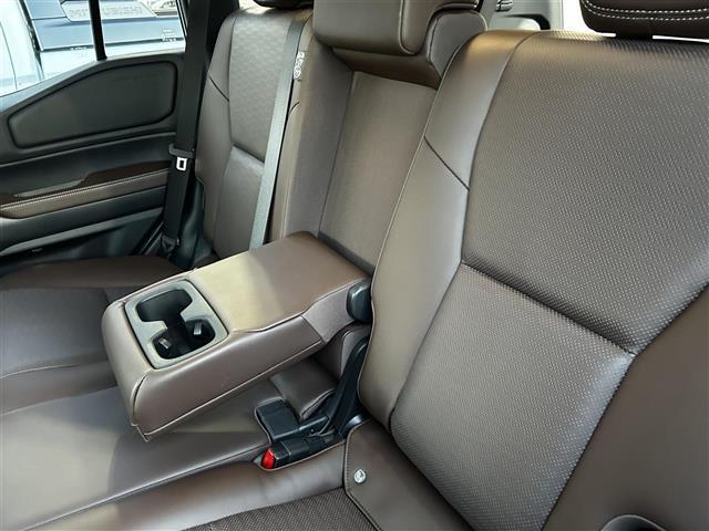 ランドクルーザー250 ZXファーストエディション JBLサウンドシステム 全方位カメラ フルセグTV モデリスタパッケージ 丸目LEDヘッドライト サンルーフ コーナーセンサー レザーシート1列目2列目シートヒーター&クーラー 前席パワーシート(24枚目)