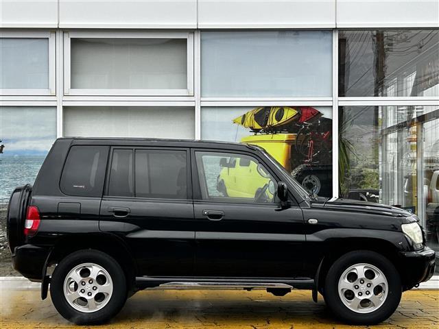 パジェロイオ パールパッケージ　ナビエディション　走行距離３６７００キロ　運転席助手席エアバック　純正アルミホイール　電動格納ドアミラー　オートエアコン　ＡＢＳ　背面タイヤ　社外ドライブレコーダー（4枚目）